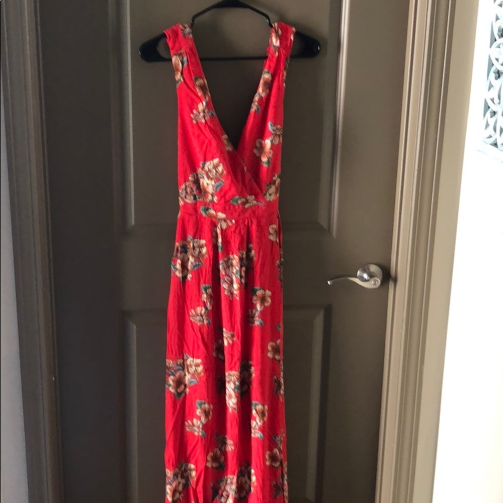 Lulu’s Red Floral Maxi Dress